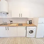 GregBnb - T2 Design 34m² - Toulon Est - Wifi Fibre